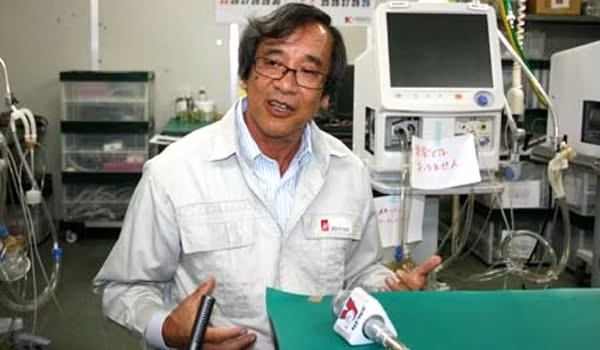 Giáo sư Trần Ngọc Phúc - Chủ tịch Công ty Metran, một doanh nghiệp tại Nhật Bản - cho biết sẽ chuyển giao công nghệ sản xuất máy thở cho Việt Nam chống COVID-19. Ảnh: TL