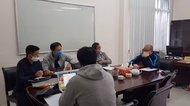 Hình ảnh buổi làm việc của thầy Park và ban huấn luyện