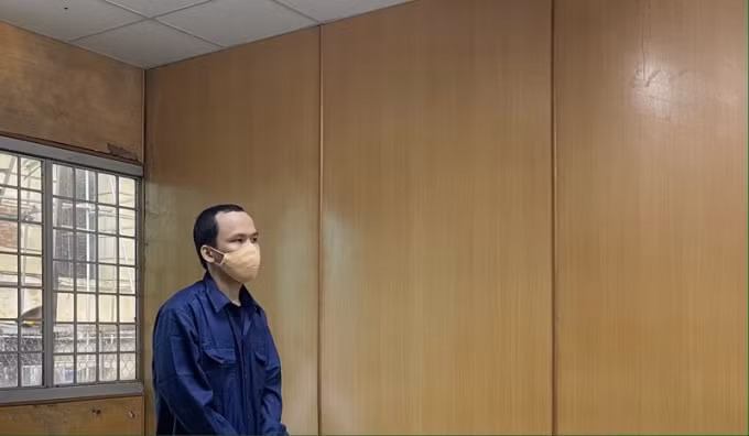 tu tu bo tron khoi noi giam giu bi phat them 2 nam 6 thang tu hinh 1