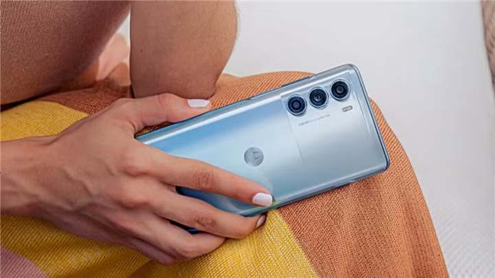 motorola ra mat dien thoai moto g200 co cau hinh khung gia re bat ngo hinh 1