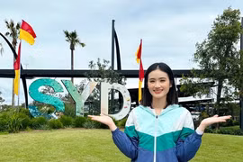 Hoa hậu Ý Nhi đăng tải loạt ảnh mới sau khi đi du học