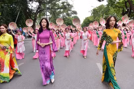 Hàng loạt lễ hội văn hóa, thể thao diễn ra trên cả nước dịp nghỉ lễ 2/9