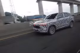 Mitsubishi XFC chạy thử trên phố