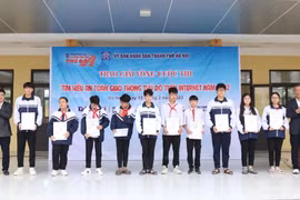 Trao giải Cuộc thi “Vì An toàn giao thông Thủ đô trên internet" năm 2022"