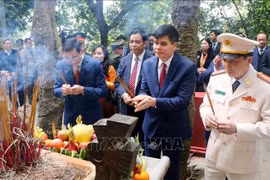 Dâng hương tưởng niệm các Vua Hùng trước thềm Xuân mới