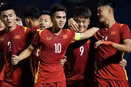 HLV Troussier: HCĐ không đáp ứng kỳ vọng nhưng U22 Việt Nam đang tiến bộ