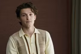 'Người Nhện' Tom Holland thừa nhận từng là nô lệ của rượu