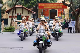 Hà Nội phát động phong trào toàn dân phản ánh vi phạm trật tự an toàn giao thông