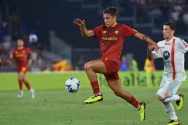 HLV Erik ten Hag rất thích Paulo Dybala