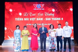 Tôn vinh những gương mặt có nhiều đóng góp cho thương hiệu “Tiếng nói Việt Nam”