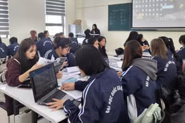 Đua nhau tăng lệ phí thi đánh giá năng lực: Chính sách ăn xổi dễ trả giá