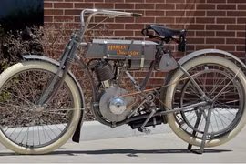 Mô tô cổ Harley-Davidson đời 1908 vừa được đấu giá thành công với mức giá không tưởng