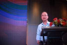 Thu phí độc giả: Cần kiên trì theo đuổi vì không dễ đạt được thành công trong giai đoạn trước mắt