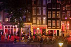 Lệnh cấm ma túy "tấn công" khu đèn đỏ Amsterdam