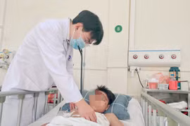 Bác sĩ cảnh báo về tai nạn pháo tự chế