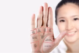 Những vị trí nốt ruồi trong lòng bàn tay mang lại may mắn