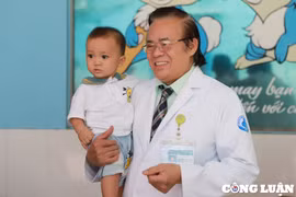Người 'tái sinh' nụ cười, mang cuộc đời mới cho những đứa trẻ 'bị giấu đi'