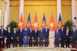 Chủ tịch nước Võ Văn Thưởng tiếp Đại sứ các nước ASEAN đến chào và chúc mừng 