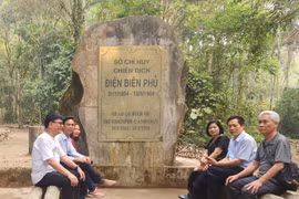 Đường qua Tây Bắc, đường lên Điện Biên!