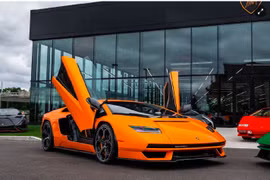 Lamborghini Countach thế hệ mới có giá hơn 5 triệu USD