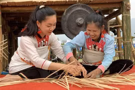Quan tâm đầu tư phát triển hơn nữa nhóm dân tộc khó khăn đặc thù, để "không ai bị bỏ lại phía sau"