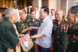 Chủ tịch Quốc hội gặp mặt Hội Chiến sĩ cách mạng bị địch bắt, tù đày tỉnh Nghệ An