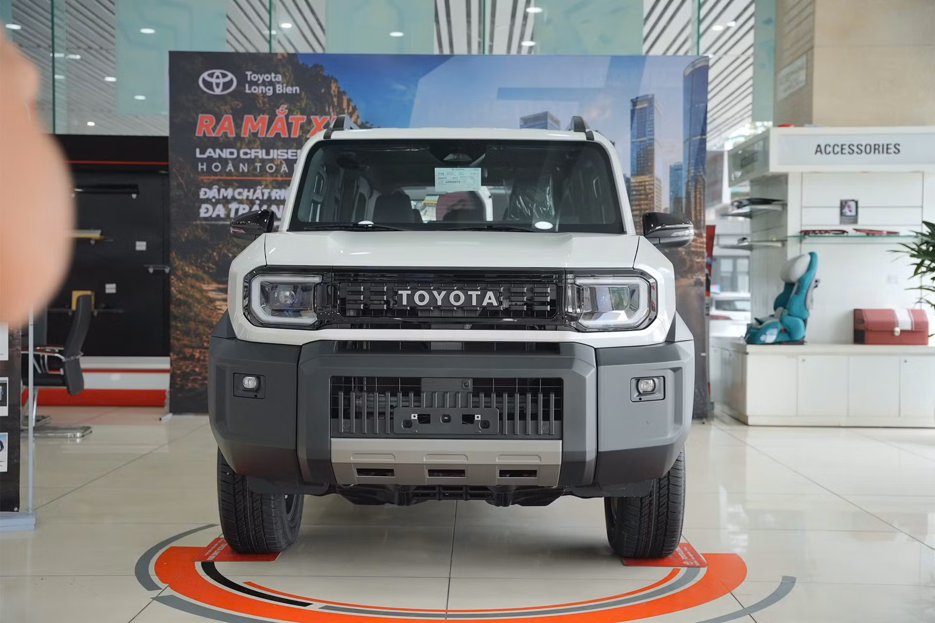 toyota-land-cruiser-fj-2026-9.jpg