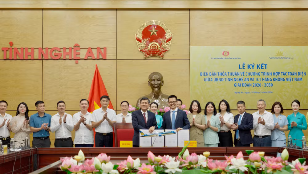 1-vietnam-airlines-va-ubnd-tinh-nghe-an-vua-ky-ket-thoa-thuan-hop-tac-toan-dien-giai-doan-2026-2030.jpg