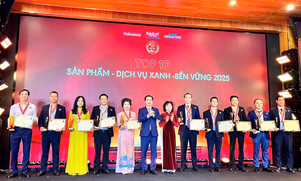 gao-hapro-st25-dat-top10-san-pham-dich-vu-xanh-ben-vung-2025.jpg