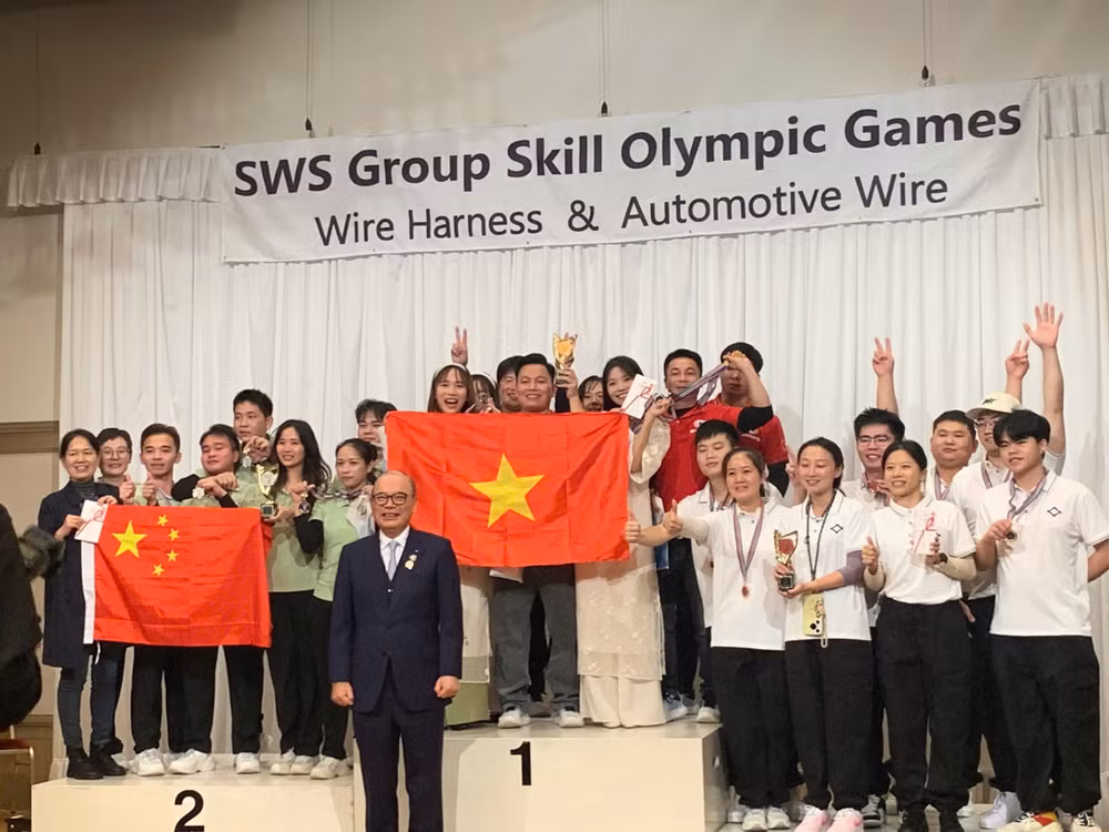 doan-sumi-hanel-dat-giai-nhat-dong-doi-cuoc-thi-olimpic-ky-nang-san-xuat-toan-cau-nam-2025.jpg