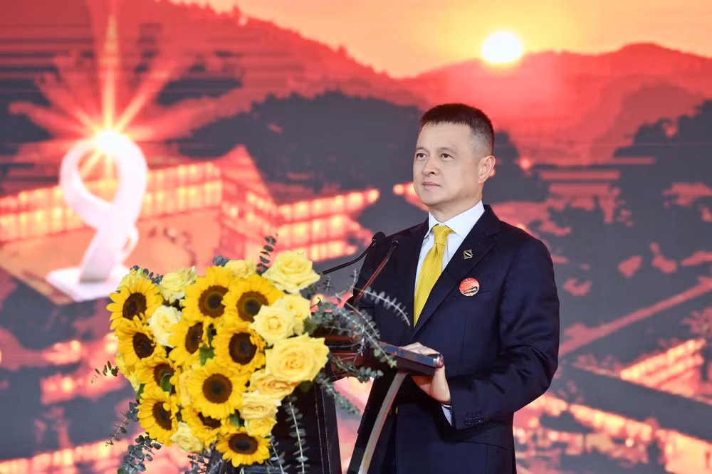 ong-dang-minh-truong.jpg