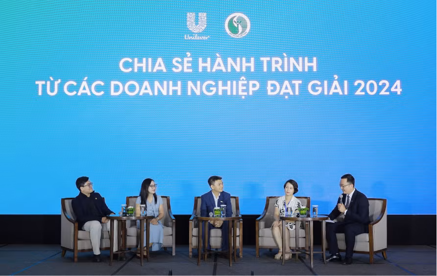 Mùa giải 2024 với các giải pháp ấn tượng đã tạo sức bật mạnh mẽ, hứa hẹn nhiều ý tưởng bùng nổ cho Cuộc thi “Giải pháp Đổi mới Tuần hoàn Nhựa 2026”