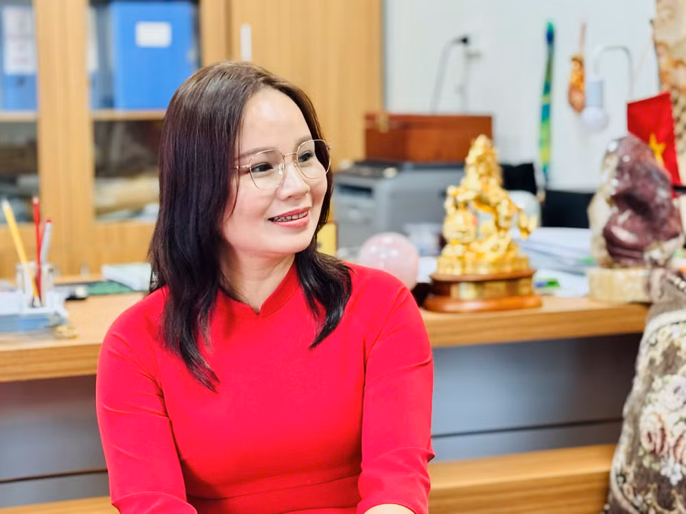 Bà Phạm Thị Thanh Hải, Hiệu trưởng Trường THCS Nha Trang (tỉnh Thái Nguyên).