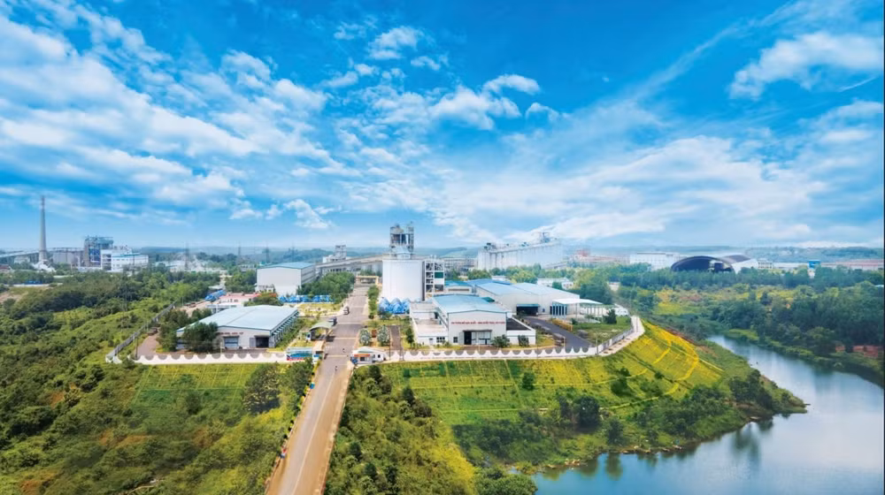 nha-may-alumin-nhan-co.jpg