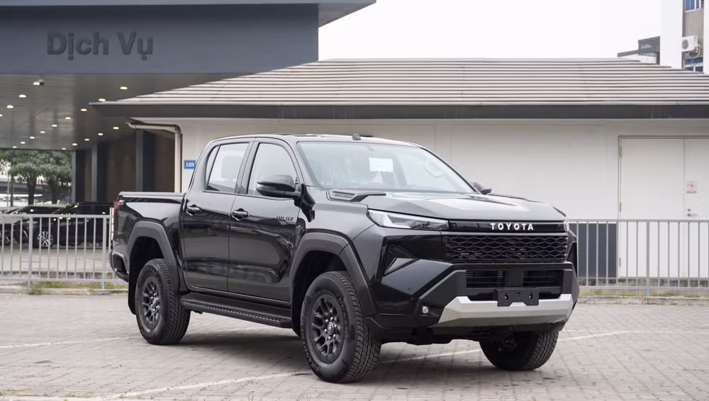 Nhiều khách hàng chọn Hilux Pro, phiên bản dung hòa giữa các nhu cầu sử dụng và giá bán dễ tiếp cận.
