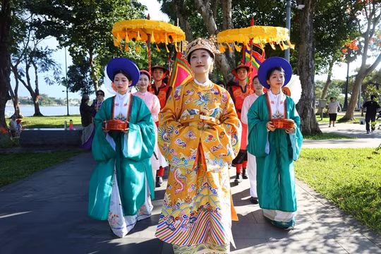 Tuần lễ Áo dài Huế 2026 kết nối di sản, cộng đồng và sáng tạo