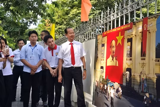 Trưng bày 27 bức ảnh hiếm về Việt Nam tại Huế