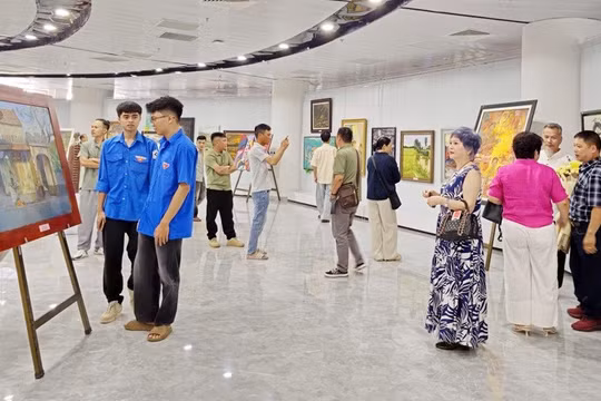 Triển lãm Mỹ thuật Bắc Ninh 2026 khắc họa diện mạo mới vùng đất Kinh Bắc