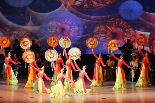 Đề xuất chuyển từ chấp thuận sang thông báo trong tổ chức hoạt động nghệ thuật biểu diễn