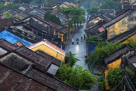 Ký ức đô thị di sản Hội An qua triển lãm và sách ảnh ‘Hoài phố’
