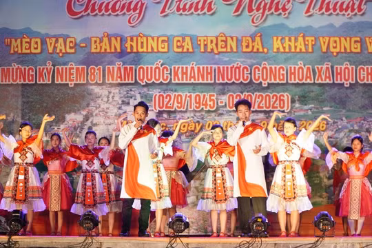 Đêm nghệ thuật ‘Mèo Vạc - Bản hùng ca trên đá’ khơi dậy khát vọng vươn xa 