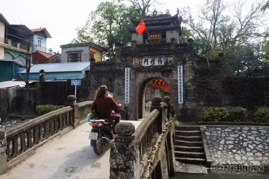 Sáp nhập thôn: Đừng để mất tên làng, mất lễ hội, mất ký ức cộng đồng