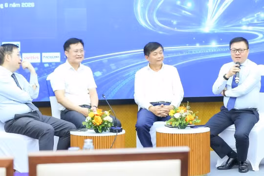 Báo chí Việt Nam trong kỷ nguyên số: Đừng để mạng xã hội nước ngoài áp đặt luật chơi
