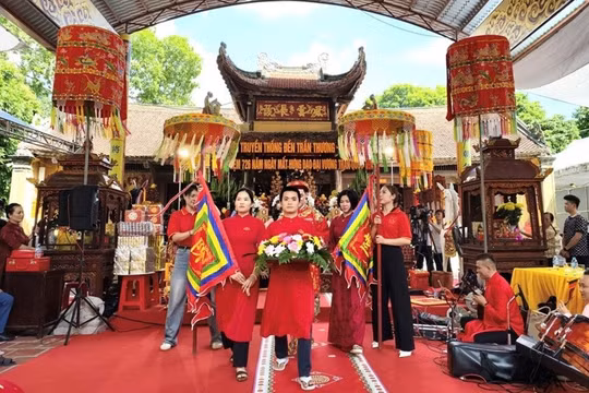 Ninh Bình khai mạc Lễ hội truyền thống đền Trần Thương năm 2026