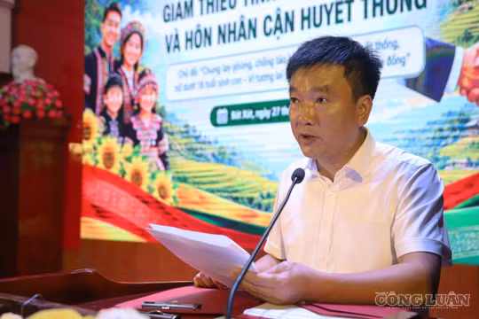 Lào Cai 'đi từng nhà' để ngăn tảo hôn