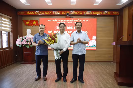 Ông Tô Ngọc Liễn được bầu làm Bí thư Đảng ủy phường Sa Pa