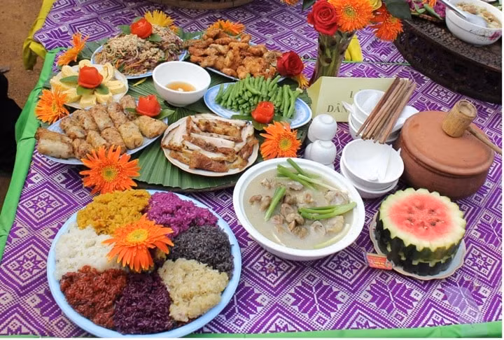 trai nghiem va kham pha phong tuc cac dan toc thieu so tai lang van hoa hinh 2