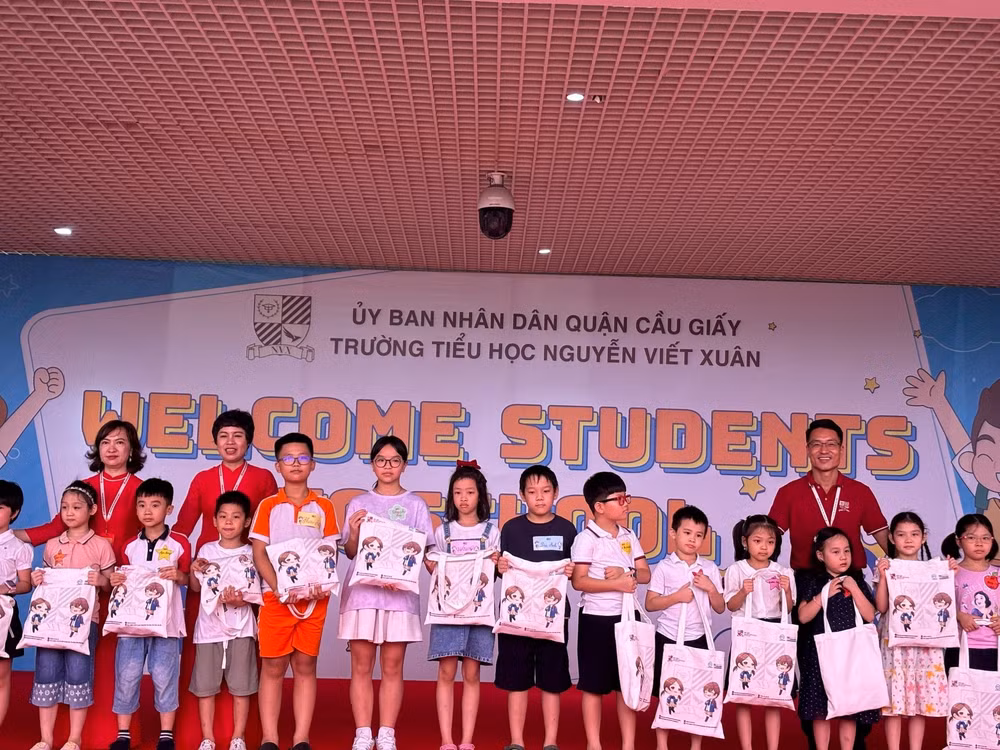 tieu hoc nguyen viet xuan ngoi truong trong mo hinh 3