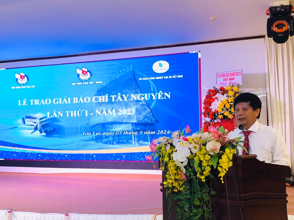 le trao giai bao chi khu vuc tay nguyen lan thu i hinh 4