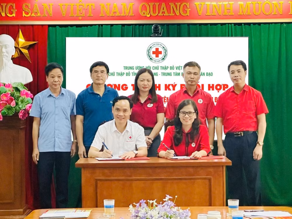 trung uong hoi chu thap do viet nam va chuong trinh dao tao huan luyenso cap cuu tai tinh bac giang hinh 1